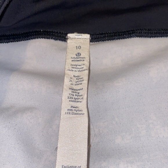 Lululemon Inspire Tight black/white with front zippered pockets and mesh sz 10 - Picture 5 of 11